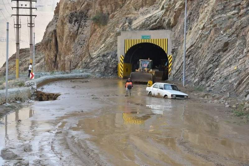 استانداری البرز: بازگشایی جاده چالوس تا چند روز آینده ممکن نیست